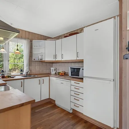Adam - 1-6km From The Sea By Interhome *